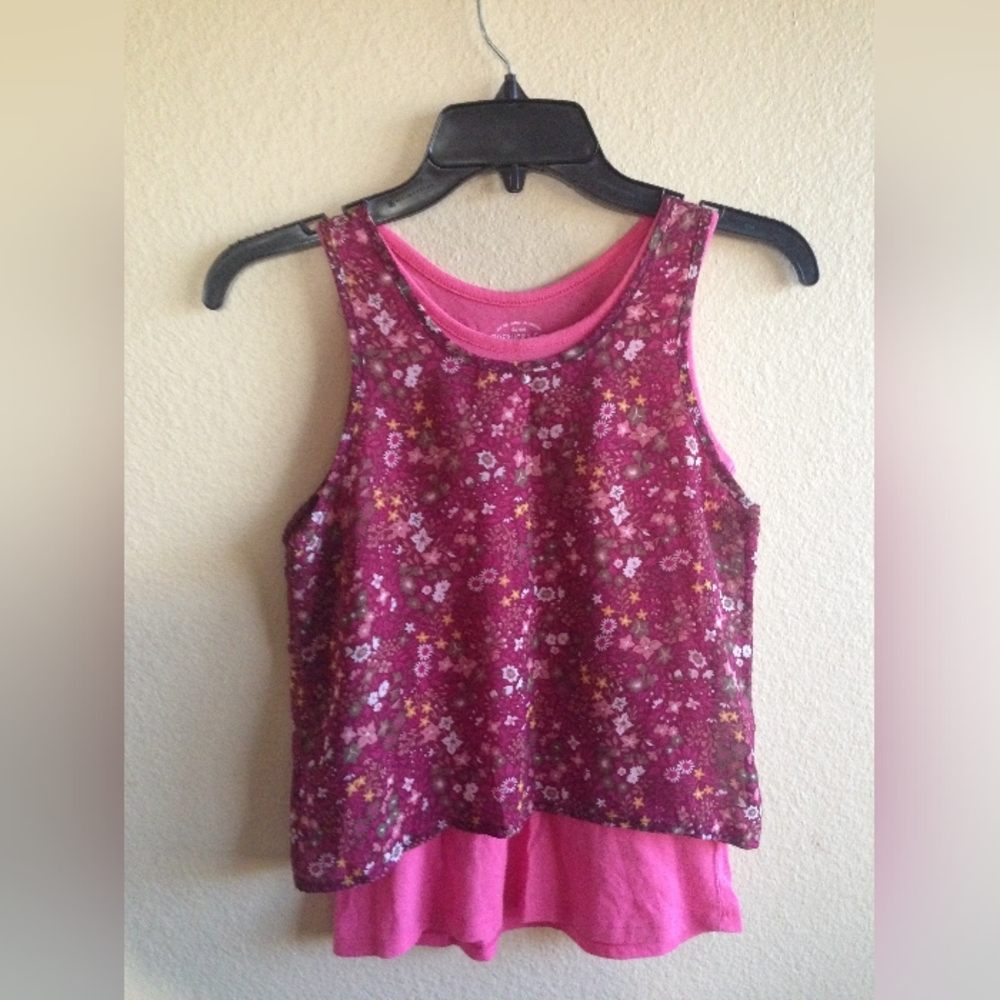 Roebuck & Co - Adorable Red Floral Print Tank Top